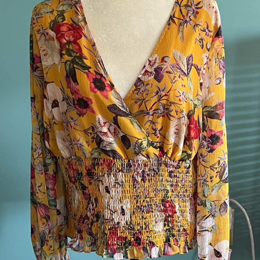 NWT INC Macy’s Gold Floral Surplus Wrap Elastic Waist Blouse Size XL